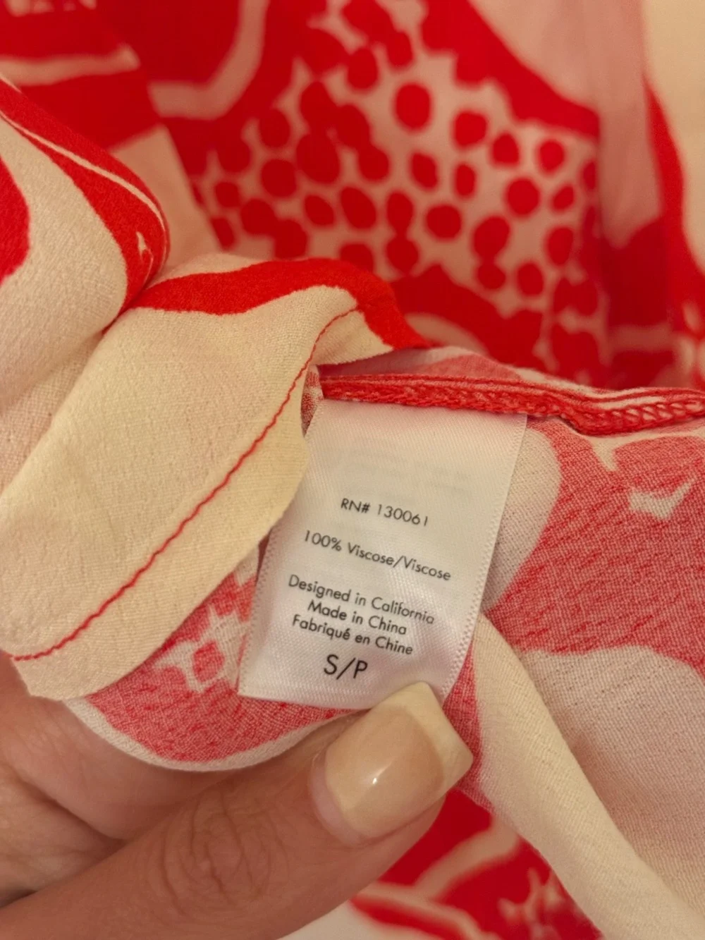 L*SPACE All I Need Mini Red Hibiscus